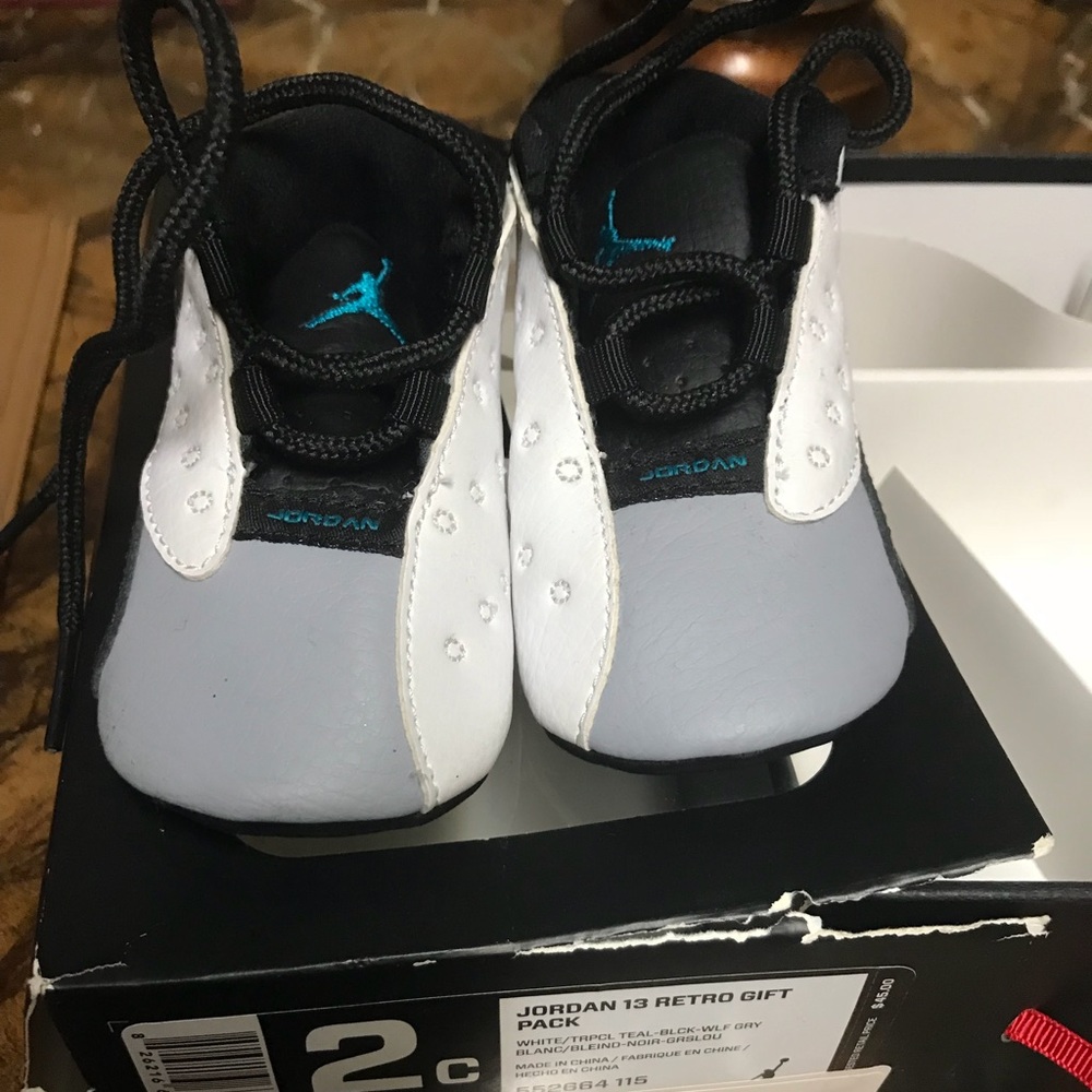 Black n white Jordan’s